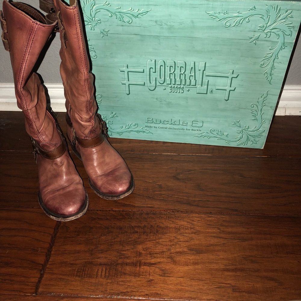 Coral riding boots